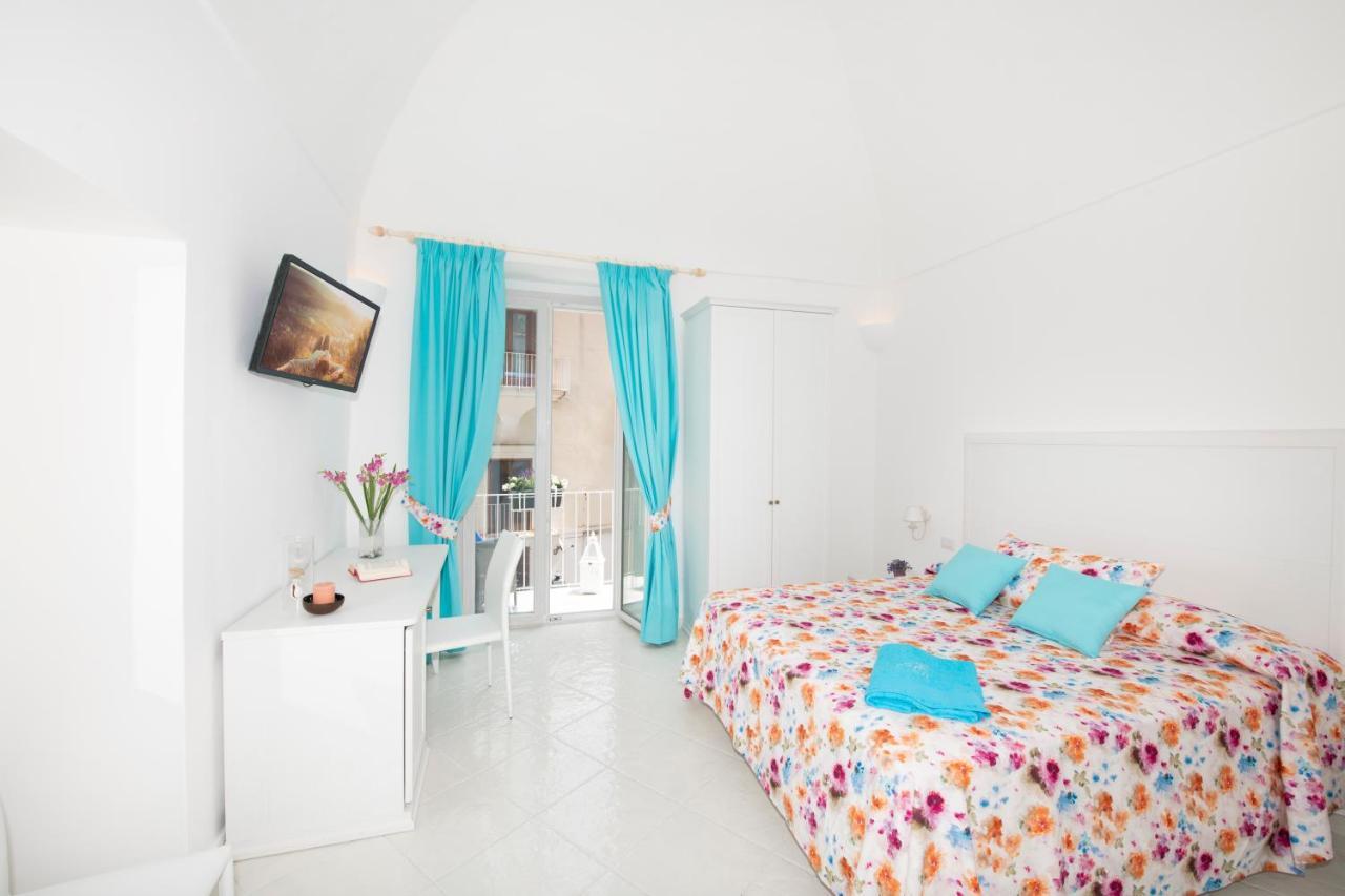 Ferienwohnung Casa Lucienne Positano Exterior foto
